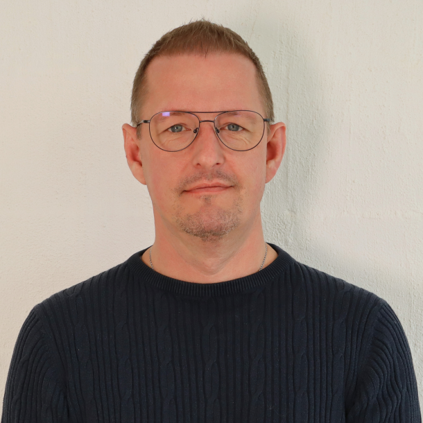 Niels Christian Hansen, økonomiassistent